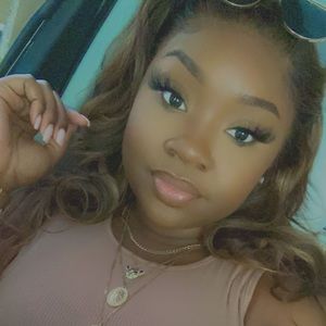 Meet your Posher, Chevon